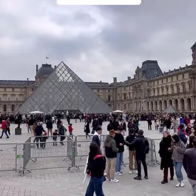 Louvre Museum